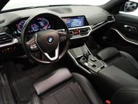 tweedehands BMW 320 3-serie i M Sport High Exe Aut- Sport Leder, Xenon Led, Carplay, Virtual Cockpit, Sfeerverlichting