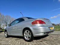 tweedehands Peugeot 307 CC 2.0-16V, BJ 2004, Lage km, Nwe APK, PDC, Navi