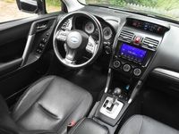 tweedehands Subaru Forester 2.0 Executive Automaat / panoramadak / leer / camera / elektrische achterklep / trekhaak / cruise control