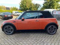 tweedehands Mini Cooper Cabriolet Cabrio 1.6-16V | 116 PK | Chili | | Lederen bekleding | Climate control |