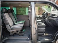 tweedehands VW Caravelle CARAVELLE T6.1204pk Highline 4-MOTION DSG VOORRAAD ACC | LED | Leder | Side Assist | ELEKT.KLEP | 4X4