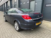Occasion Opel Astra Cabriolet Cosmo 140 PK (102 kW) 2007 Grijs Cabriolet