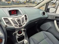 tweedehands Ford Fiesta 1.25 Titanium Clima LMV