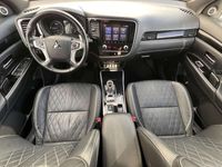 tweedehands Mitsubishi Outlander P-HEV 2.4 PHEV Instyle Automaat 4WD S-AWC / Schuifkantel