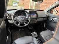 Occasion Dacia Spring Comfort Plus 33 kW (45 PK) 2021 Grijs (metallic) Hatchback