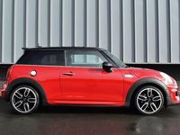 Occasion Mini Cooper S Business 192 PK (141 kW) 2017 Rood Hatchback