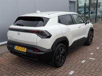 Nieuw Toyota Urban Cruiser Executive 127 kW (174 PK) 2026 Arctic white SUV