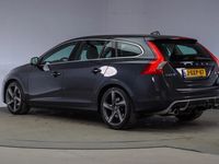 tweedehands Volvo V60 1.6 T3 R-Design [ Trekhaak Camera Polestar Engineered ]