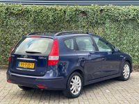 tweedehands Hyundai i30 CW 1.6i i-Motion CLIMA BOEKJES NAP