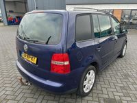 tweedehands VW Touran 2.0 TDI Comfortline Automaat Youngtimer Grijs kenteken