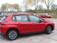 Occasion Peugeot 2008 110 PK (80 kW) 2017 Rood, metallic lak SUV