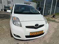 tweedehands Toyota Yaris 1.3 VVTi Dynamic 5 deurs zeer luxe auto clima ai