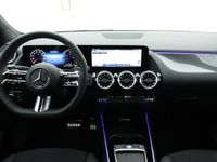 tweedehands Mercedes B250 e AMG Line | Nightpakket | Premium pakket | Warmtewerend, donkergetint glas achterin |