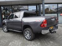 tweedehands Toyota HiLux 2.4 D-4D DUBBEL CABIN EXECUTIVE BE TERKKER A/T 5 SITZ 4WD V