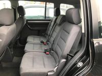 tweedehands VW Touran 1.6-16V FSI airco hoge instap !! getint glas lm velgen mooie volle auto , nwe apk trekhaak recent beurt gehad