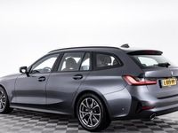 tweedehands BMW 320 3-SERIE Touring i Business Edition Plus AUTOMAAT | SPORT-LINE | APPLE CARPLAY | PARKINGPACK | LEDER | ELEKTRISCHE ACHTERKLEP | NAVIGATIE | NED AUTO |