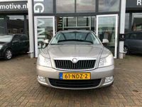 tweedehands Skoda Octavia Combi 1.2 TSI Ambition Business Line navigatie clima cruise stoelverwarming elektrische pakket pdc trekhaak dealeron