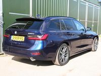 tweedehands BMW 330e 3-SERIE TouringxDrive High Executive INDIVIDUAL, SPORT, NAVIGATIE, PANORAMADAK, CAMERA, HEAD-UP, LASER