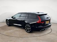 tweedehands Volvo V60 2.0 T6 AWD R-Design Automaat | Adaptive Cruisecontrole | Stoelverwarming | Schuifdak | 19''Lichtmetaal | Oncall |