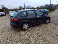 tweedehands Fiat Croma 2.2-16V Emotion zeer lux,s aico ECC Nav radio cd mooie auto.