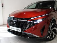 Nieuw Nissan Qashqai Tekna+ 158 PK (116 kW) 2025 Fuji red / zwart dak SUV