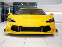 Nieuw Ferrari 296 699 PK (514 kW) 2026 Geel Coupé