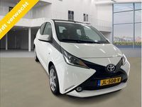 Occasion Toyota Aygo X-wave 69 PK (50 kW) 2016 Wit Hatchback