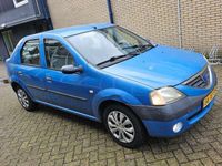 tweedehands Dacia Logan 1.6 Lauréate slechts 11000km Airco boekjes etc