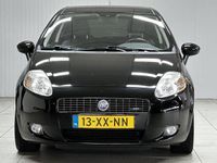 tweedehands Fiat Grande Punto 1.4-16V Sport/ Distributieset V.V 202.000KM!/ 17''LMV/ Clima/ Multi.LEDER.Stuur/ Elek.pakket/ Isofix/ Armsteun/ Radio-CD/ Mistlampen/ Extra getint glas A/ Metallic lak.