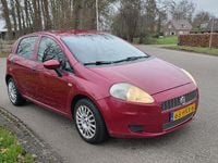 Occasion Fiat Grande Punto Active 65 PK (47 kW) 2009 Rood Hatchback