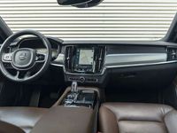 tweedehands Volvo V90 T8 AWD Aut. Intellisafe Trekhaak Navigatie Panoram