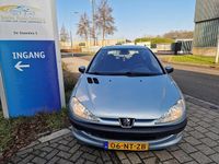 Occasion Peugeot 206 88 PK (64 kW) 2004 Grijs (metallic) Hatchback