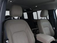 tweedehands Land Rover Defender 110 D240 SE | Commercial | Luchtvering | 360° Camera | Trekhaak | 20 Inch
