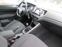 tweedehands VW Polo 1.0 MPI Trendline / Parkeersensoren voor+achter / Getinte ruiten / App Connect / Cruise Control