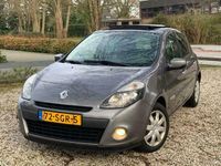 tweedehands Renault Clio 1.5 dCi Panorama dak/NAVI/APK/LAGEKM!!