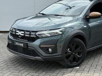 Occasion Dacia Jogger Extreme 142 PK (104 kW) 2024 Groen, metallic lak MPV