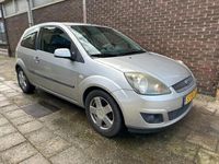 tweedehands Ford Fiesta 1.3-8V Futura