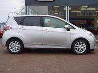 Occasion Toyota Verso-S 99 PK (72 kW) 2015 Grijs MPV