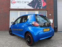 tweedehands Toyota Aygo 1.0-12V Comfort Navigator / Airco / Navi / 5DRS /