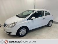 tweedehands Opel Corsa 1.2-16V Cosmo Airco,stoel en stuur verwarming.