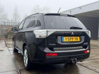 Occasion Mitsubishi Outlander P-HEV Instyle 121 PK (88 kW) 2013 Zwart SUV