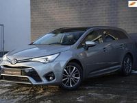 Occasion Toyota Avensis Executive 147 PK (108 kW) 2017 Grijs Stationwagen