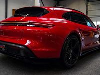 Occasion Porsche Taycan Sport Turismo 380 kW (517 PK) 2022 Rood Stationwagen