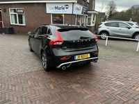 Occasion Volvo V40 R-Design 120 PK (88 kW) 2016 Zwart (metallic) Hatchback