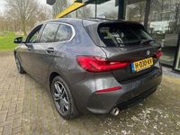 Occasion BMW 118 Executive 140 PK (102 kW) 2020 Grijs, metallic lak Hatchback