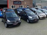 Occasion Toyota Aygo 68 PK (50 kW) 2011 , metallic lak Hatchback