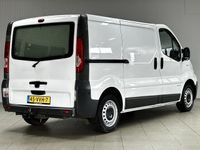 tweedehands Renault Trafic 2.0 dCi T27 L1H1 /3-Zitplaatsen! /Trekhaak /Zij-schuifdeur rechts /Airco /Elek. pakket /Bluetooth /C.V. afstand /6-Bak /PDC.