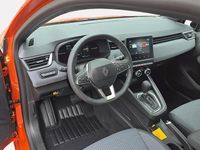 Nieuw Renault Clio V Techno 145 PK (106 kW) 2025 Oranje Hatchback