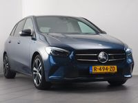 tweedehands Mercedes B200 Premium Plus | Noodremassistent | Stoelverwarming | Navigatie | Achteruitrijcamera | Cruise Control | Grootlichtassistent | Parkeersensoren voor- en achter |