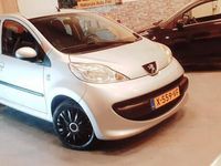 Occasion Peugeot 107 68 PK (50 kW) 2009 Grijs Hatchback